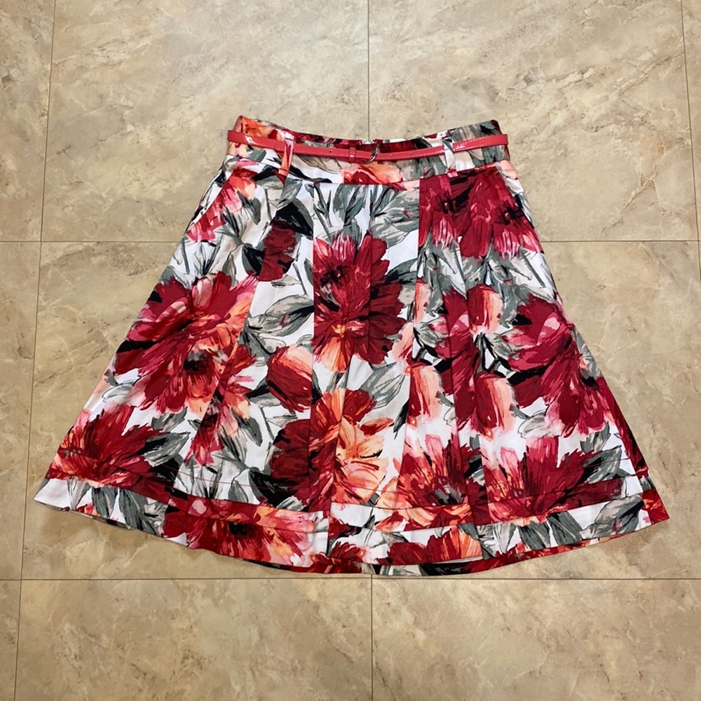 White House Black Market Floral Skirt